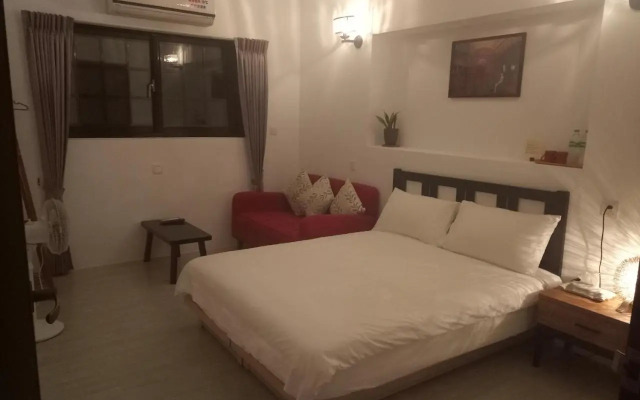 Little Time Guesthouse