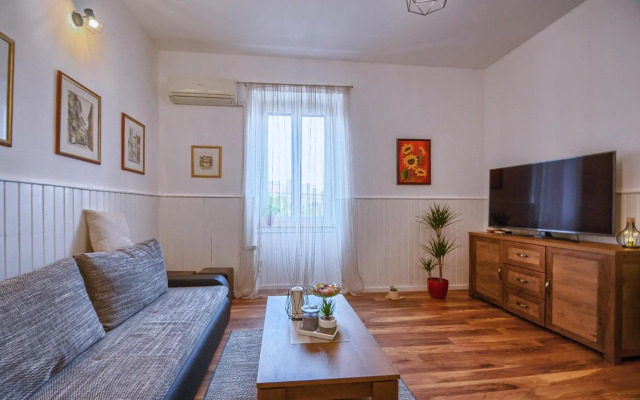 City Apartment TODOR