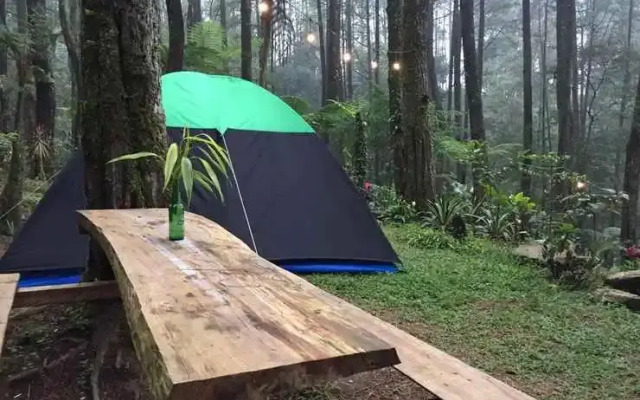 Curug Batu Gede Cisuren Camping Ground