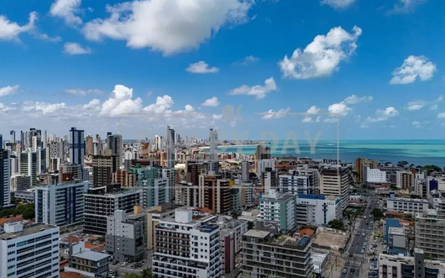 Urban 750 By Day by Day