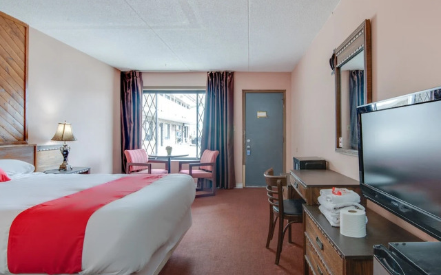 Falls Inn Near Casino Niagara By OYO
