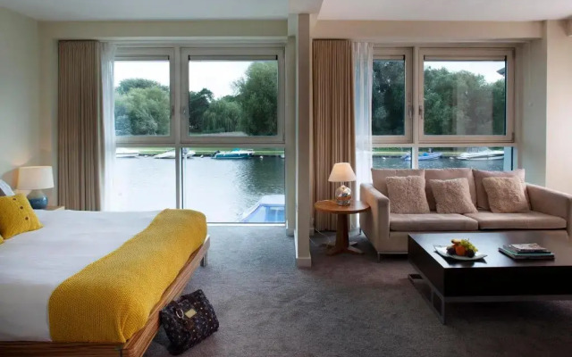 Captain's Club Hotel & Spa