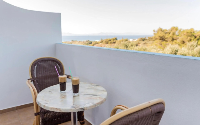 Summer View Hotel