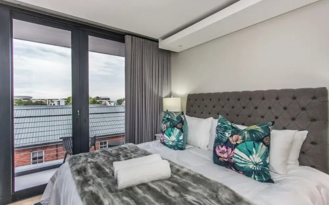 The Docklands 2 Bed Executive Apartment