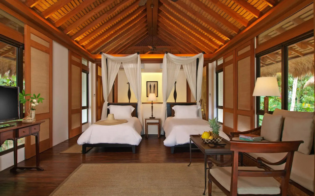 Pangulasian Island Resort