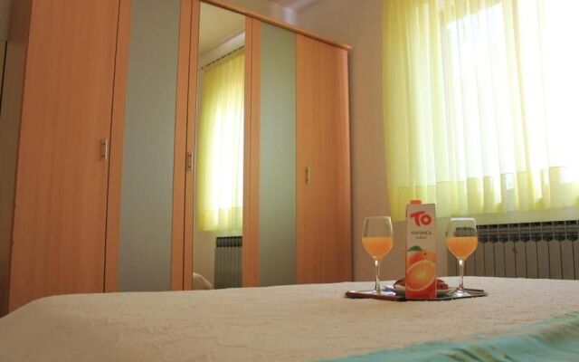 Apartment Donna - Three Bedroom Apartment