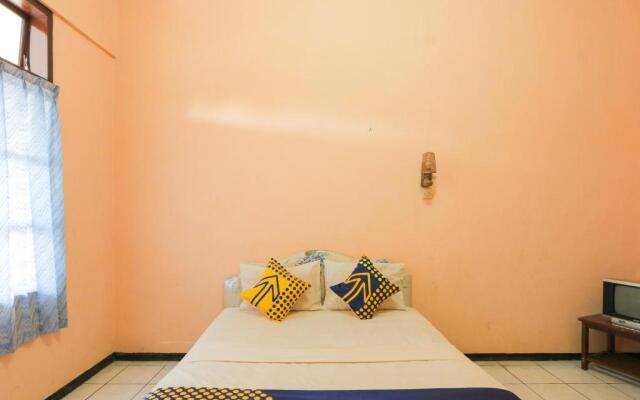 OYO 2465 Hotel Raung View