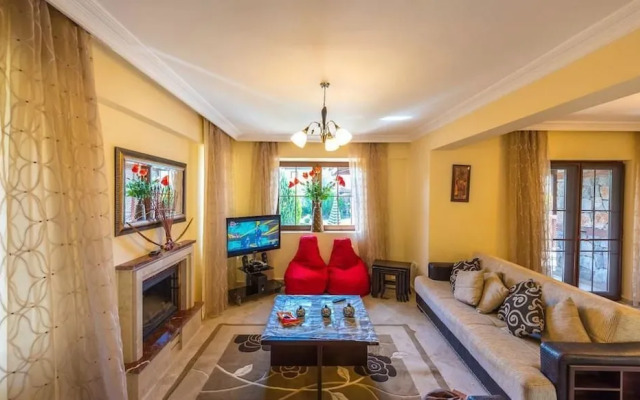 Villa Makri