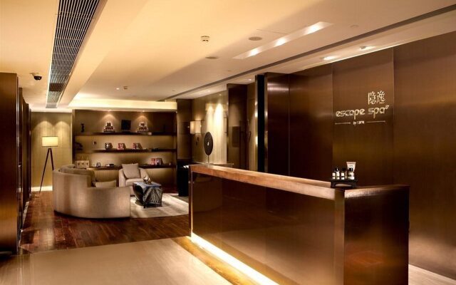 DoubleTree by Hilton Guangzhou-Free Shuttle Bus to Canton Fair Complex & Overseas Buyer Registration Services during Canton Fair Period