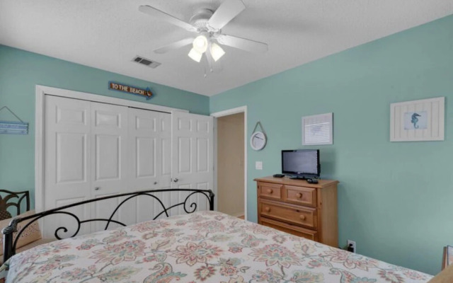 Pineapple Cabana by Bliss Beach Rentals