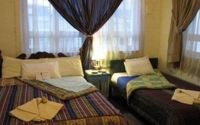Folklore Hotel
