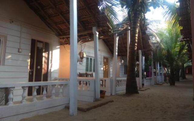 7seaviewinn Huts Arambol