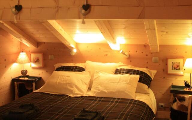 Luxurious Chalet in Le Chinaillon with Sauna