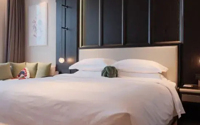 Grand Skylight Hotel Huangmei