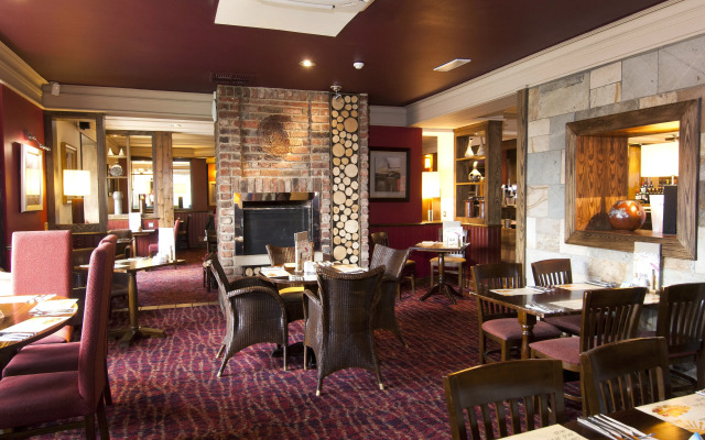 Premier Inn  Bradford South