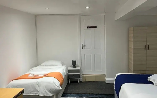 Apartment-sleep6-wifi-family Friendly