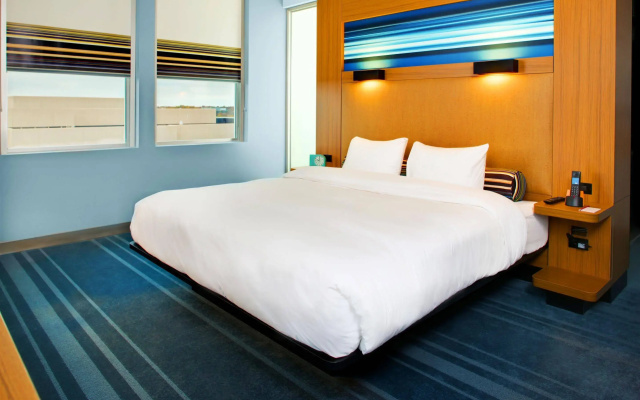 Aloft Leawood-Overland Park