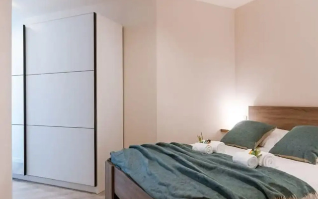 Bright Apartment Only 5 Minutes From the Beach