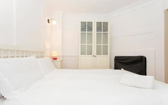 London Dream House - Historic Soho House