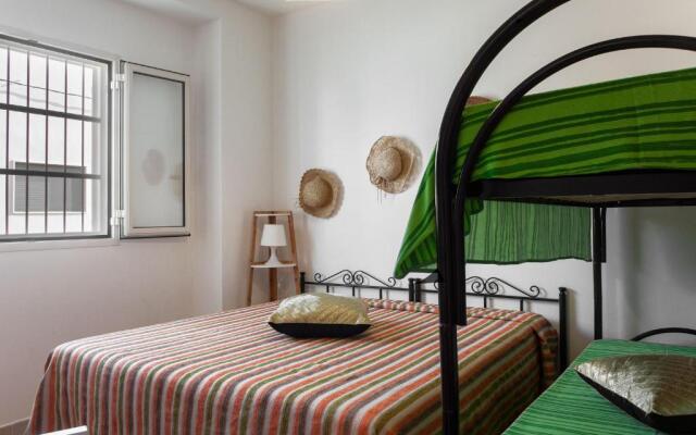 Economico bilocale 2-4 posti spiaggia Ionio m528