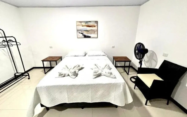 Airport SJO5 min -Marianas Apartments