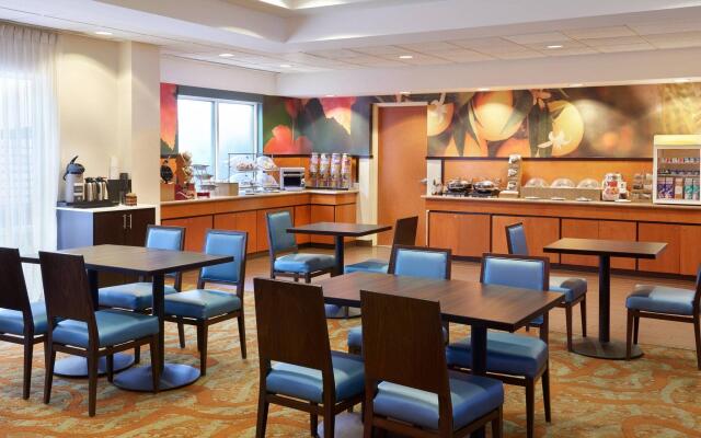 Fairfield Inn and Suites by Marriott Toronto Brampton