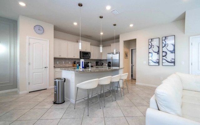 7392 Luxury Family Home 5BD Near Disney