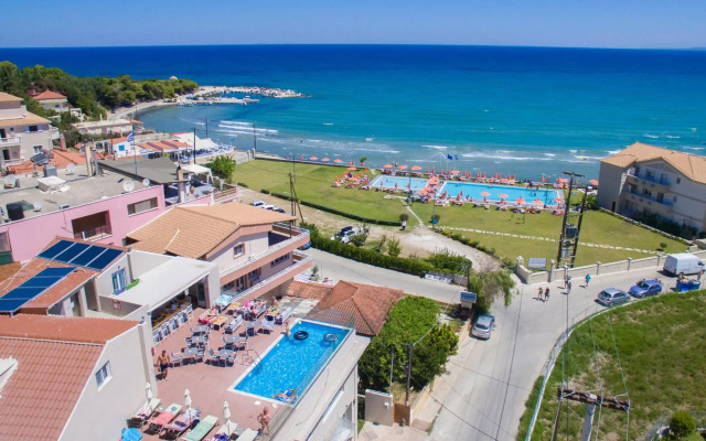 Porto Planos Beach Hotel