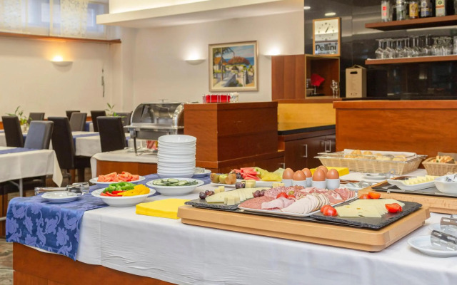 Garni Hotel Azul