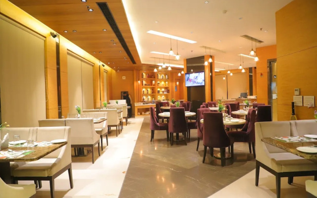 Hotel Maple Grand