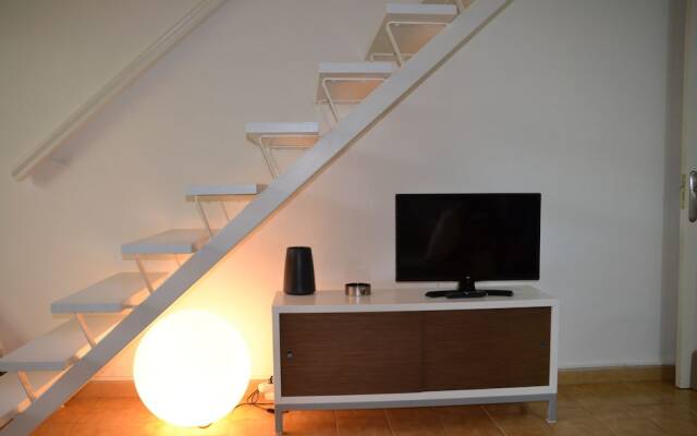 Mari House