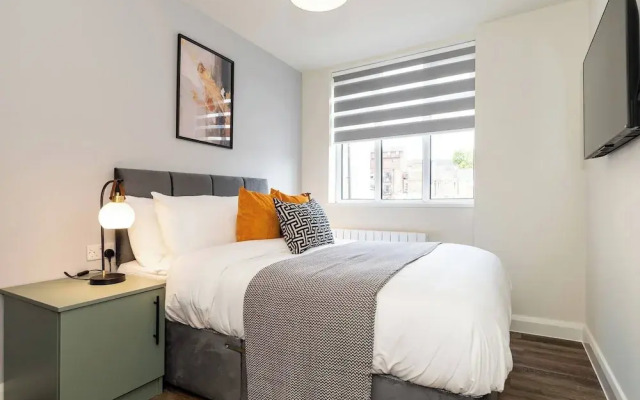 Aurum 6 - Chic 1BR Stay by DMU & City Centre
