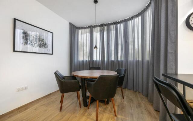 Marbella Real - 2 Bedroom Apartment