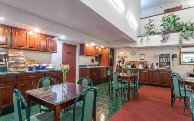 Days Inn Toledo Airport