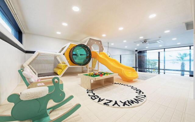 Tongyoung Beclassy Kids Poolvilla