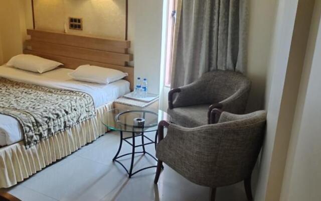 Hotel Deccan Royaale