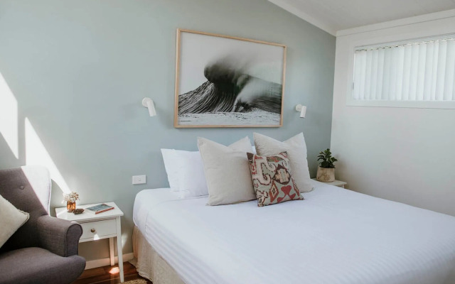 Surfside Cudmirrah Beach