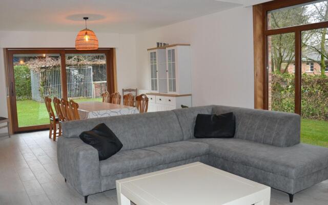 Villa in Puivelde With Terrace