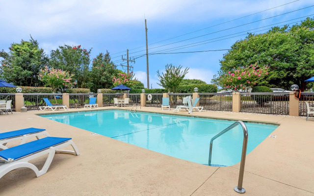 Comfort Inn University