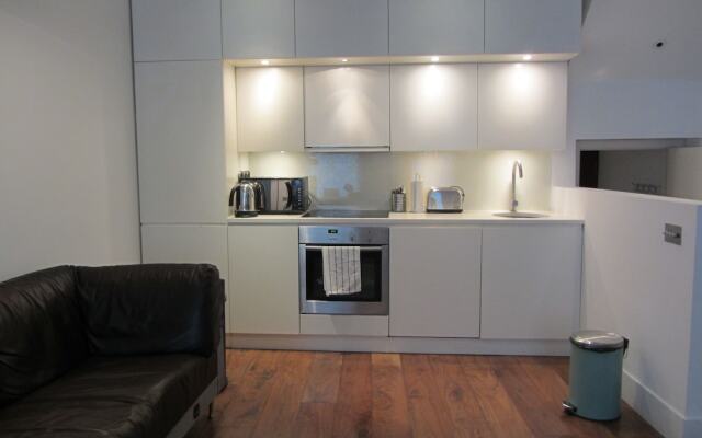 Parsons Green Lane Apartment