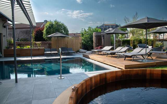 Best Western Premier Le Chapitre Hotel & Spa