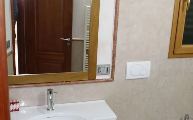 Palazzo De Donno App No04