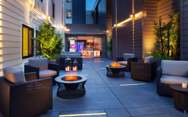 Aloft Sunnyvale