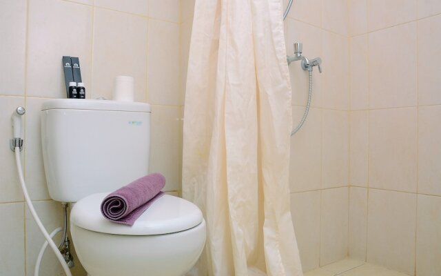 Fully Furnished With Comfortable Design Studio Springlake Summarecon Apartment