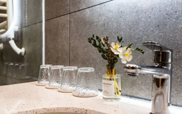Huaiye Residence in Jiuzhaigou – Bathroom – Ngawa