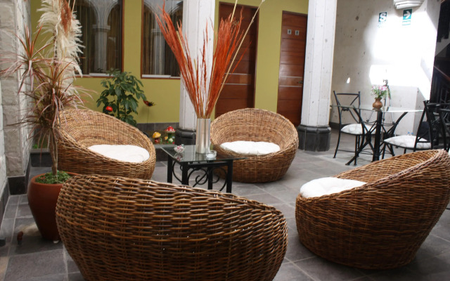 Hotel Tikary