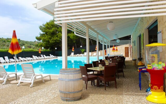 Villaggio Turistico Defensola