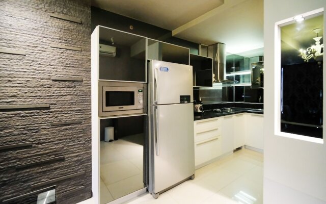 Spacious And Comfy 2Br Apartment At Aryaduta Residence Surabaya