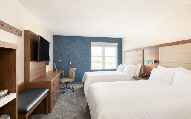 Holiday Inn Express & Suites Boston - Cambridge by IHG