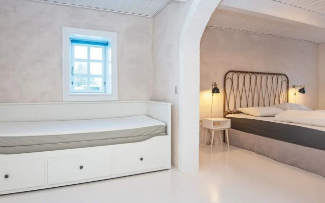 12 Person Holiday Home in Sonder Omme